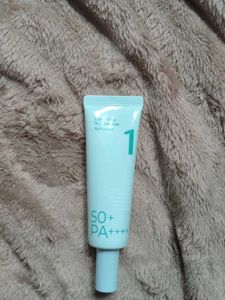 Numbuzin Pure Full Claming Water Sunscreen
