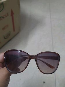 Very Nice Glasses ,no Scratches, Brown Shade