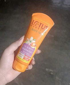 Lotus Herbals Sunscreen 🧴
