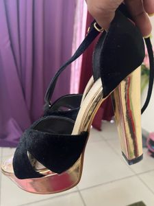 Black & Gold Platform High Heels 36 Size
