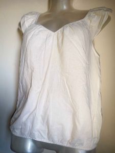 🎁Buy 1, Get 1 Free🎁White Sleeveless Top S/ M