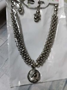 Silver Jwellery Set With Earrings