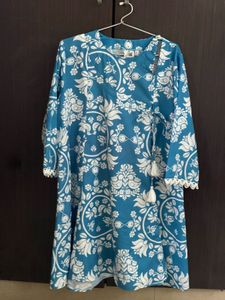 Blue & White Floral Print Tunic