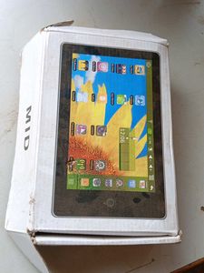 TAB LENOVO MID📲 ON BUT CHARGE NEED 😌
