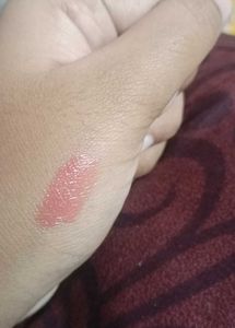 Gush Lipgloss sheer sparkle