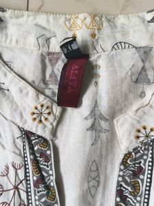 Printed Sleeveless Kurti Top