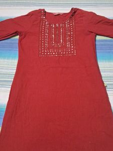 A Maroon Kurti