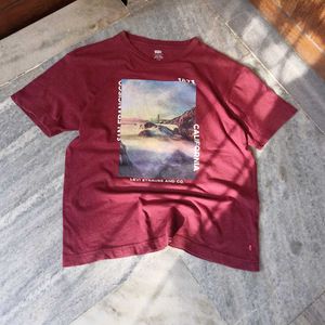 Levi&#39;s Graphic Tee