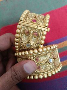 Antique Gold-Plated Bangle Set