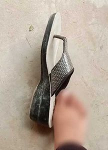 Bata D-Lite Flip Flops