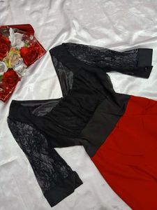 Chic Red &amp; Black Dress🌹