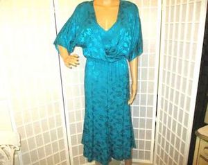 Elegant Teal Maxi Dress