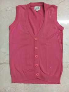 SLEEVELESS SWEATER