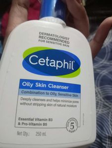 Cetaphil oily skin cleaser