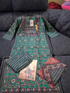 Mayur Dress Ready Made L Size