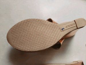 Party Wear Wedge With Stone Work