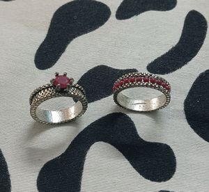 2 Pair Silver Rings With Maroom Stone
