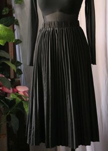 Pleated Midi Skirt