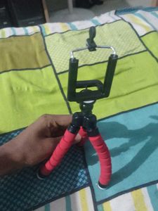 Flexible Phone Tripod with Mount
