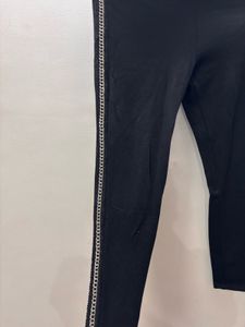 Black Leggings with Chain Detail