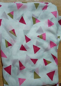 5 Women&#39;s Sarees