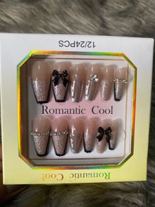 Nails Press On/Temporary