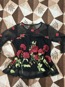 BLACK FLORAL TOP