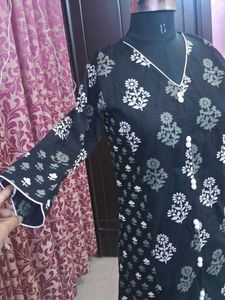 Elegant Black Floral Kurta N Plazoo