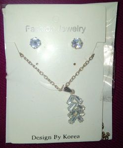 Trendy Pendant Chain with Matching Earrings