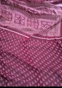 6 Burgundy Diamond Pattern Fabric With Blouse