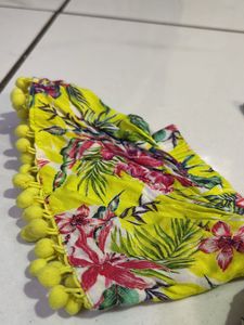 Floral Off-the-Shoulder Crop Top