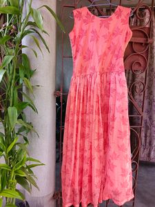 Beautiful Occassional Gown With Pant And Dupatta🌸