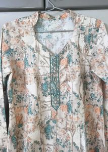 Floral Print Kurta Set With Pant