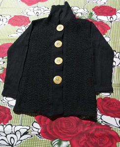 Elegant Black Knit Cardigan used