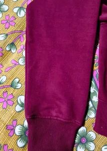 Maroon Zip-Up Hoodie warm (new without use) 🤎