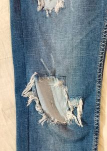 DNMX RIPPED SKINNY JEANS
