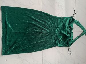 Non Use Party Dress 🎉🎉🎉Very Good Martial