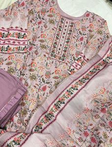 Floral Kuri Pant Dupatta Set!! 😍🤌🏻