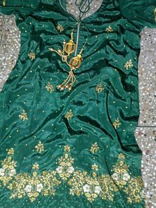 Green Silk Suit Set With Dupatta