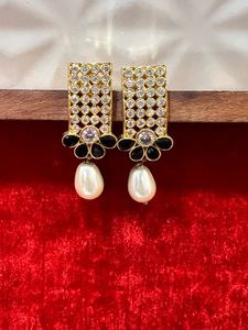 Elegant Pearl Drop Earrings