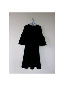 Black Aline midi Dress