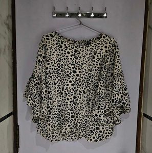 Leopard Print Ruffle Sleeve Top