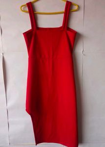 Hot Red bodycon Trendy thigh cutout dress! 🎀💯