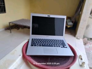 Sony Vaio i3