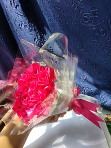 17 Pink Roses🎗Ribbon 💐