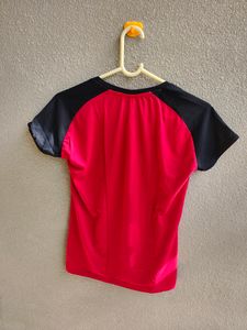 Round neck Red T-shirt