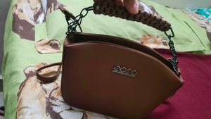 like new Ecco Brown Handbag