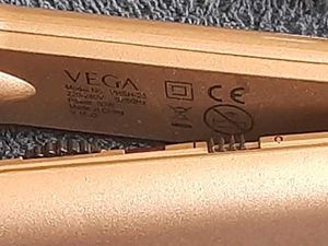 VEGA Pro- I -Shine Hair Straightener (VHSH-23)Gold