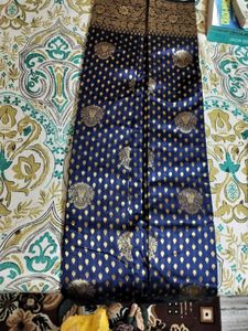 unused Elegant Navy Blue Banarasi Saree