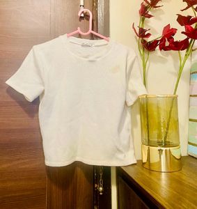 ZARA Off white regular Tshirt
